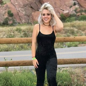 Meet your Posher, Abbie